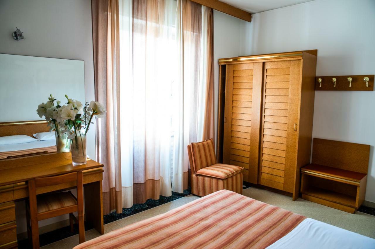 Hotel West End Alassio Dış mekan fotoğraf