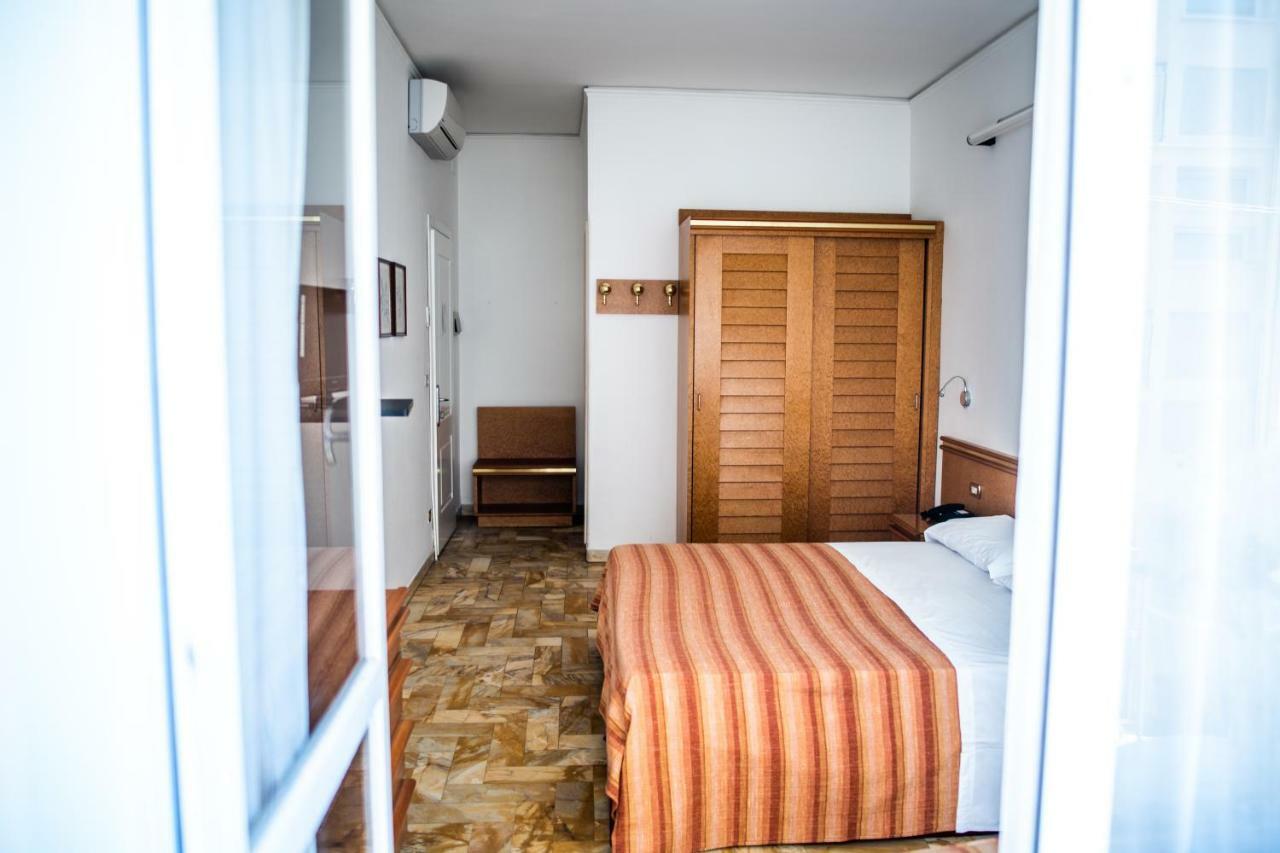 Hotel West End Alassio Dış mekan fotoğraf