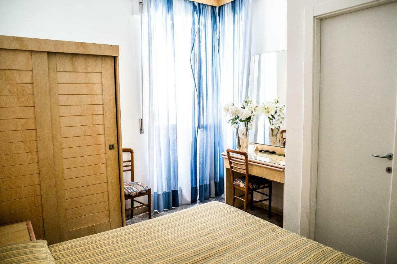 Hotel West End Alassio Dış mekan fotoğraf