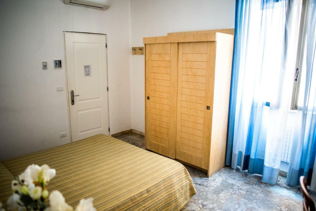 Hotel West End Alassio Dış mekan fotoğraf