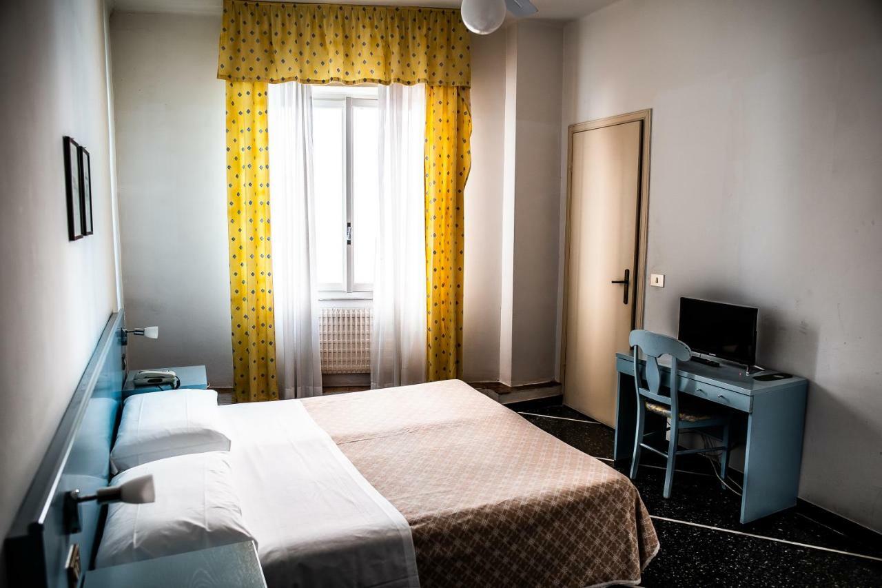 Hotel West End Alassio Dış mekan fotoğraf