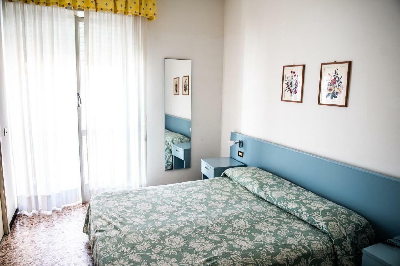 Hotel West End Alassio Dış mekan fotoğraf