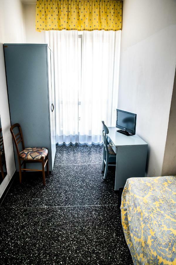 Hotel West End Alassio Dış mekan fotoğraf