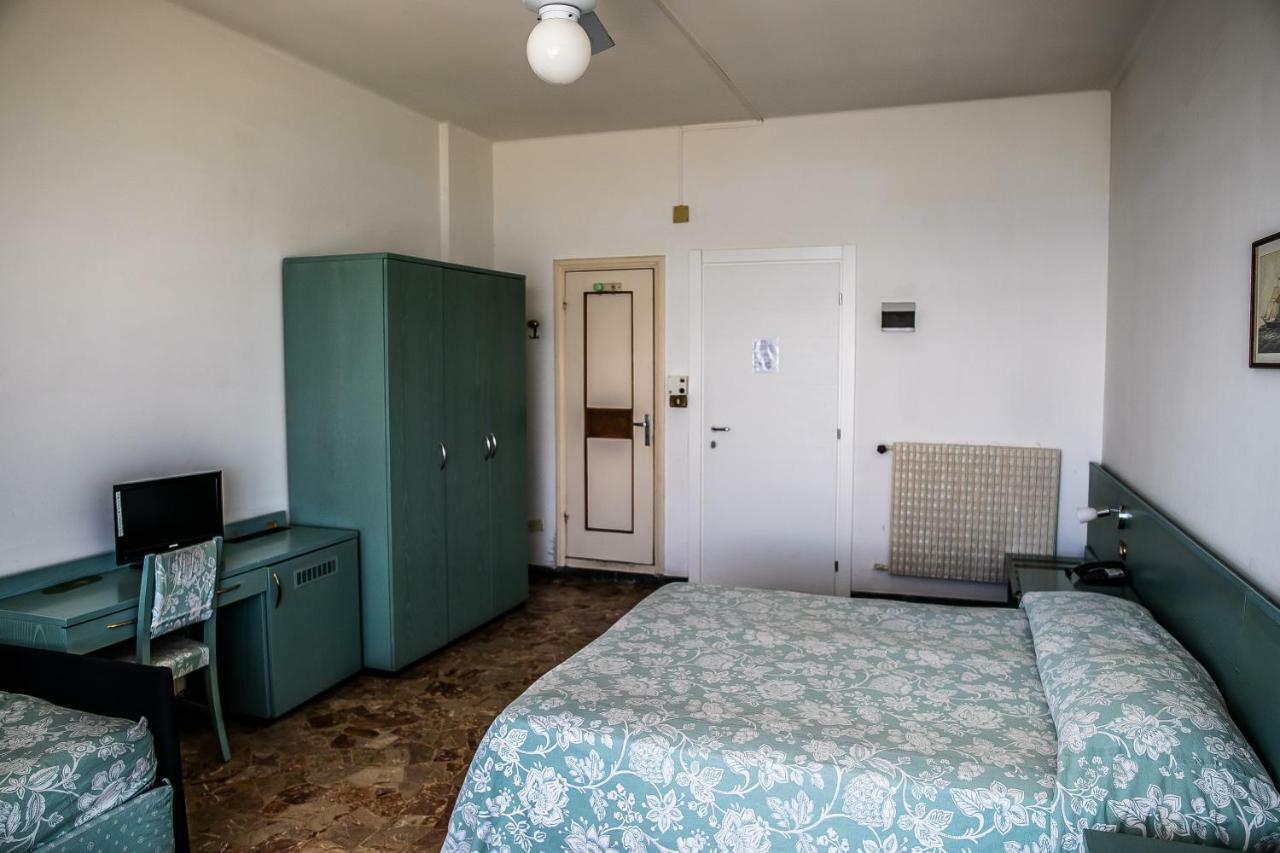 Hotel West End Alassio Dış mekan fotoğraf