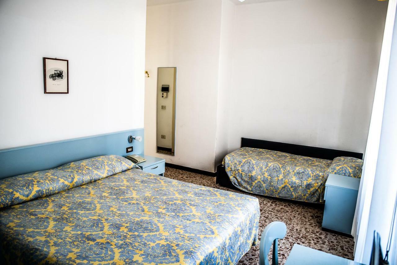 Hotel West End Alassio Dış mekan fotoğraf