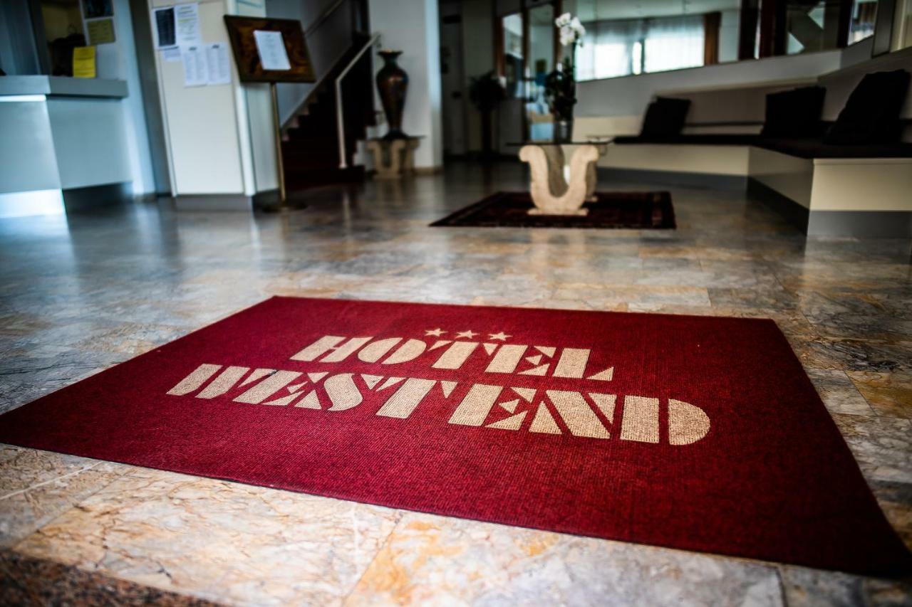 Hotel West End Alassio Dış mekan fotoğraf