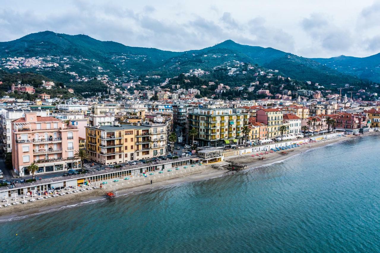Hotel West End Alassio Dış mekan fotoğraf