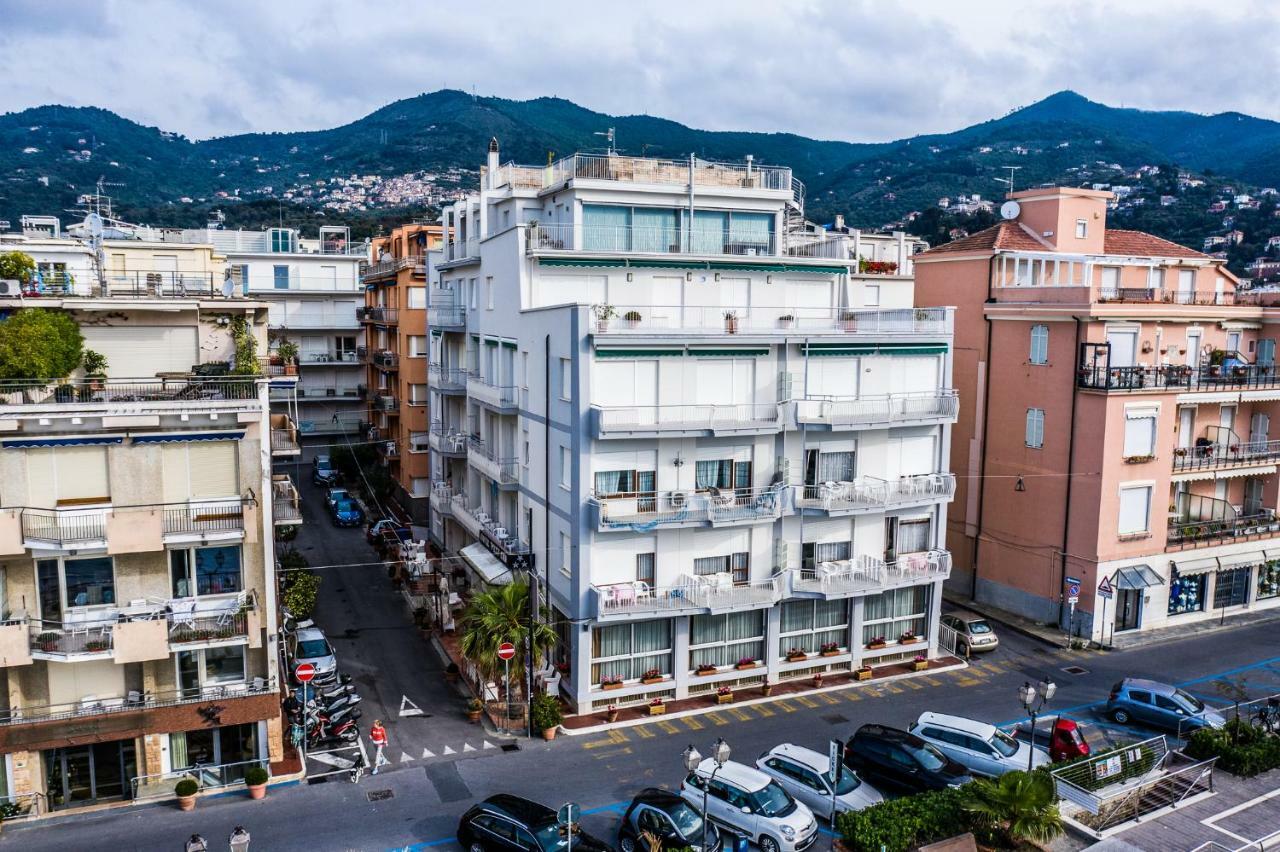 Hotel West End Alassio Dış mekan fotoğraf